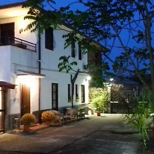 Fontanarossa Airport -private Parking- Nocleg ze śniadaniem Katania